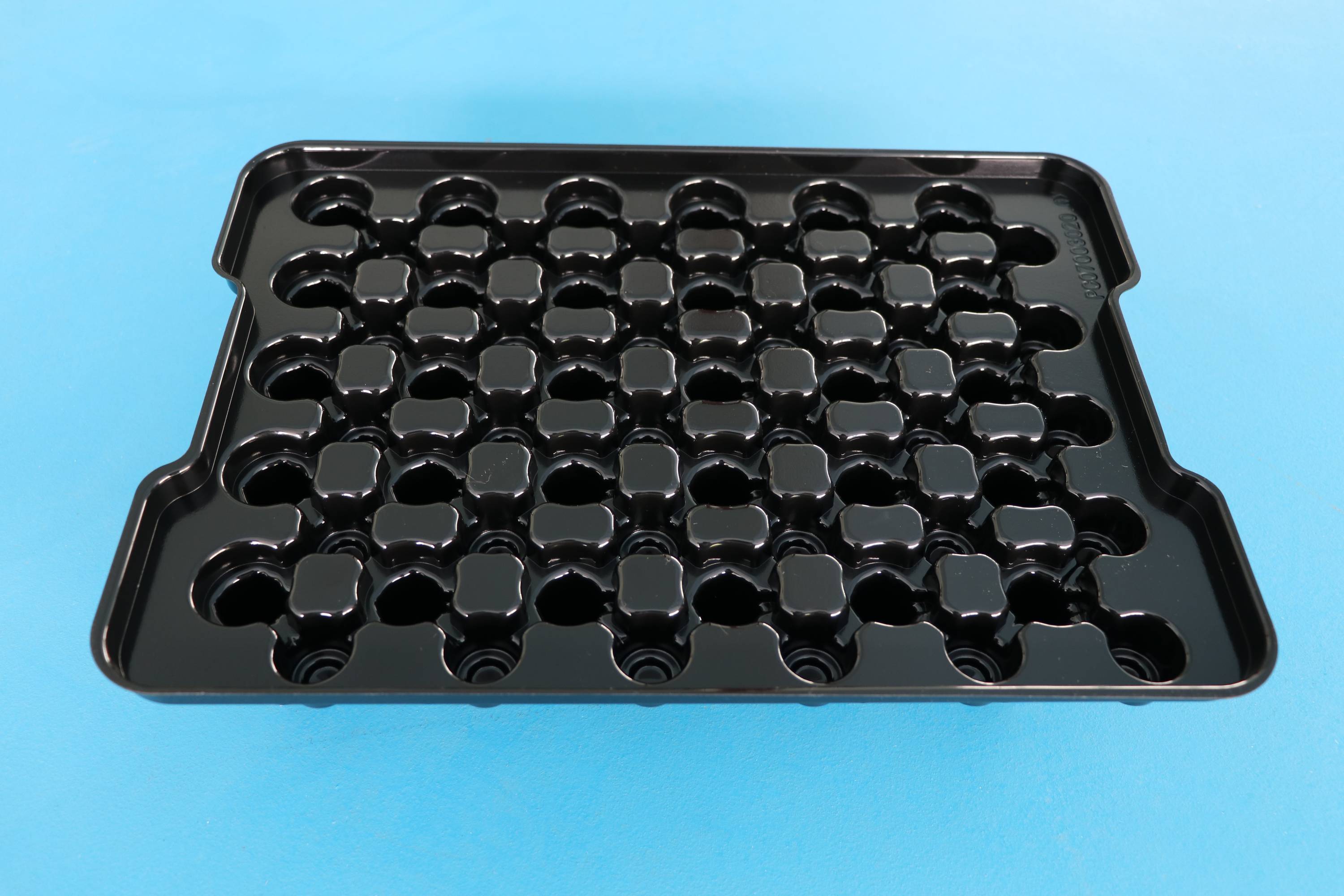 汽車零部(bu)件吸塑包(bao)裝